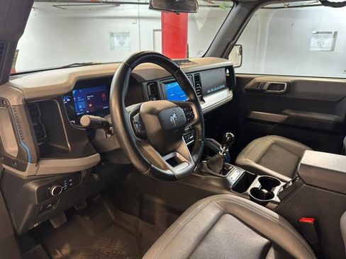 Used 2022 Ford Bronco Black Diamond image 13