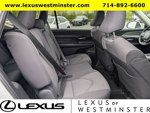 Used 2026 Toyota Grand Highlander LE image 7
