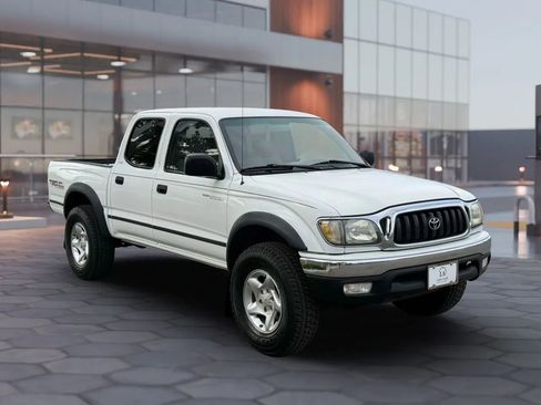 Used 2001 Toyota Tacoma PreRunner image 8