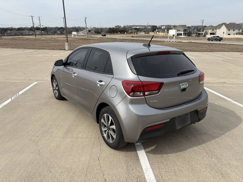 Used 2023 Kia Rio S w/ Technology Package FWD image 3
