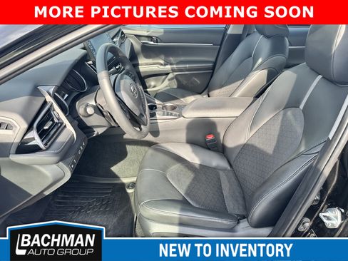 Used 2024 Toyota Camry XSE w/ Cold Weather Package image 5