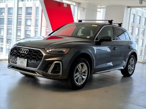 Certified 2023 Audi Q5 2.0T Premium w/ Convenience Package AWD/4WD image 1