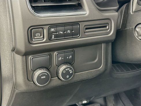 Used 2023 Chevrolet Tahoe Premier RWD image 16