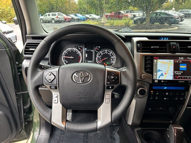 Used 2022 Toyota 4Runner Limited AWD/4WD image 21