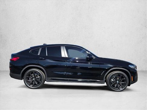 Certified 2025 BMW X4 xDrive30i w/ Convenience Package AWD/4WD image 4