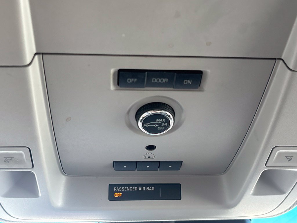 Used 2019 Chevrolet Tahoe LT RWD image 16