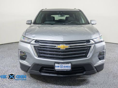Used 2023 Chevrolet Traverse LT w/ LPO, Floor Liner Package AWD/4WD image 2