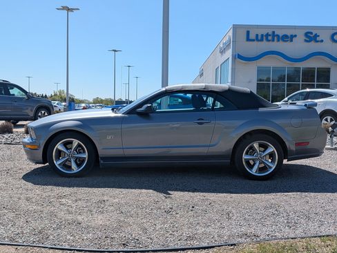 Used 2006 Ford Mustang GT Premium RWD image 4