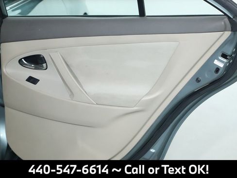 Used 2009 Toyota Camry LE image 29