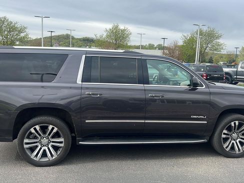 Used 2018 GMC Yukon XL Denali w/ Open Road Package AWD/4WD image 4