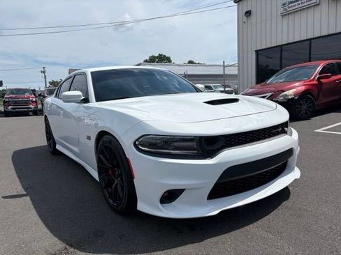 Used 2019 Dodge Charger Scat Pack w/ Dynamics Package RWD image 1