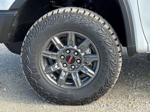 New 2026 GMC Sierra 1500 AT4X image 32