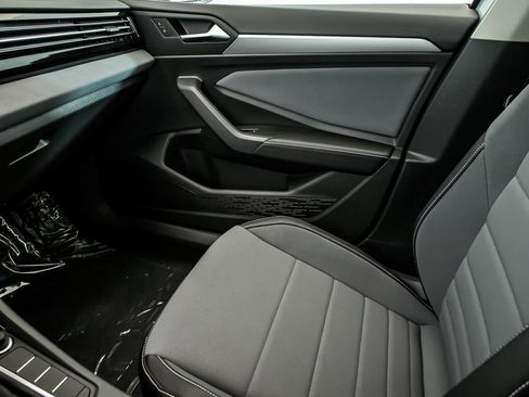 New 2026 Volkswagen Jetta SE image 17