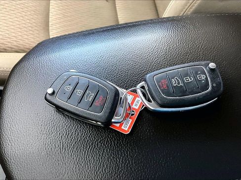 Used 2013 Hyundai Santa Fe GLS w/ Popular Equipment Pkg image 36