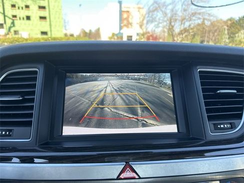 Used 2019 Genesis G80 3.8 image 11