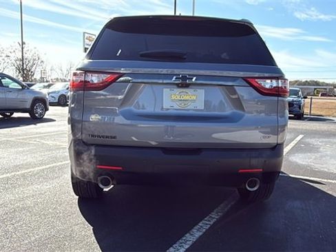 Used 2021 Chevrolet Traverse RS w/ LPO, Floor Liner Package image 6