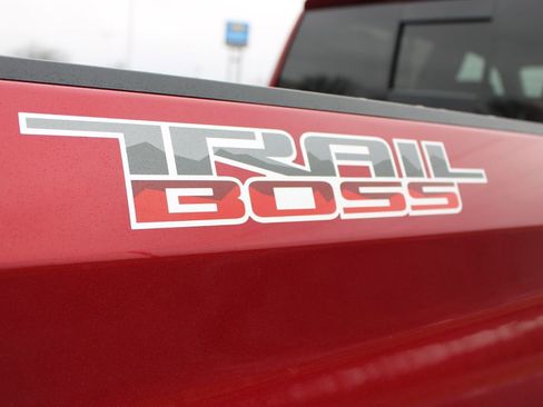 New 2026 Chevrolet Silverado 1500 LT Trail Boss w/ Convenience Package II AWD/4WD image 31