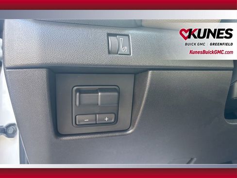 Used 2024 GMC Canyon Denali image 22