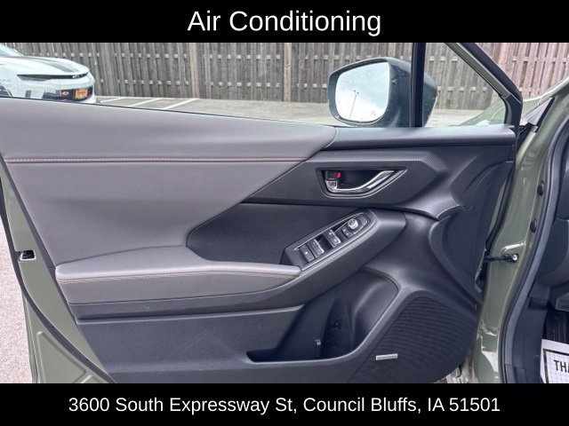 Used 2024 Subaru Crosstrek 2.5i Limited AWD/4WD image 15