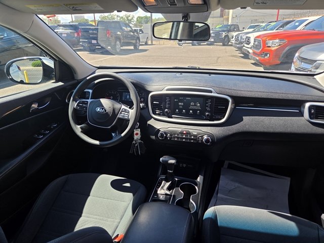 Used 2020 Kia Sorento LX AWD/4WD image 4