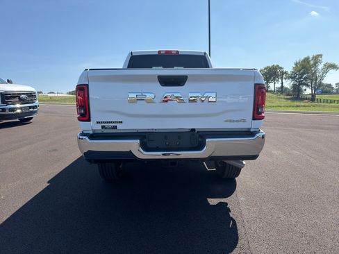 Certified 2026 RAM 2500 Big Horn AWD/4WD image 6
