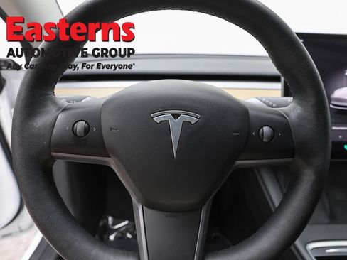Used 2022 Tesla Model 3 Long Range AWD/4WD image 10