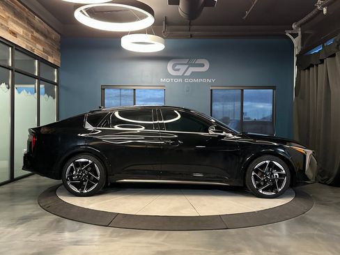 Used 2025 Kia K4 GT-Line w/ GT-Line Premium Package image 2