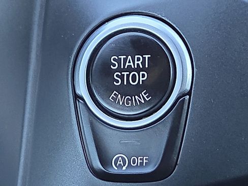 Used 2019 BMW X3 xDrive30i w/ Driving Assistance Package image 21