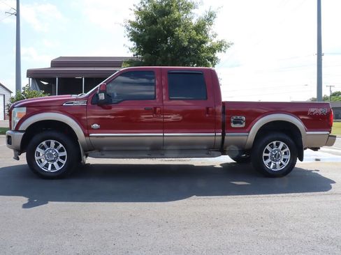 Used 2014 Ford F250 King Ranch w/ FX4 Off-Road Package AWD/4WD image 2