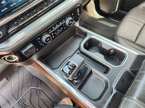 Used 2024 Chevrolet Silverado 1500 High Country w/ Technology Package image 19