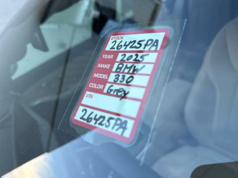 Certified 2025 BMW 330i xDrive Sedan w/ Premium Package image 17