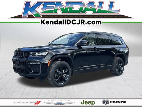 New 2026 Jeep Grand Cherokee L Limited image 1
