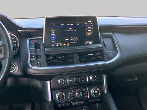 Used 2021 GMC Yukon SLT w/ Rear Media and Nav Package AWD/4WD image 6