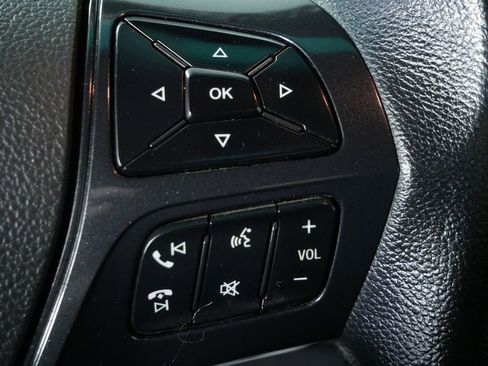 Used 2016 Ford Explorer XLT w/ Equipment Group 202A AWD/4WD image 25