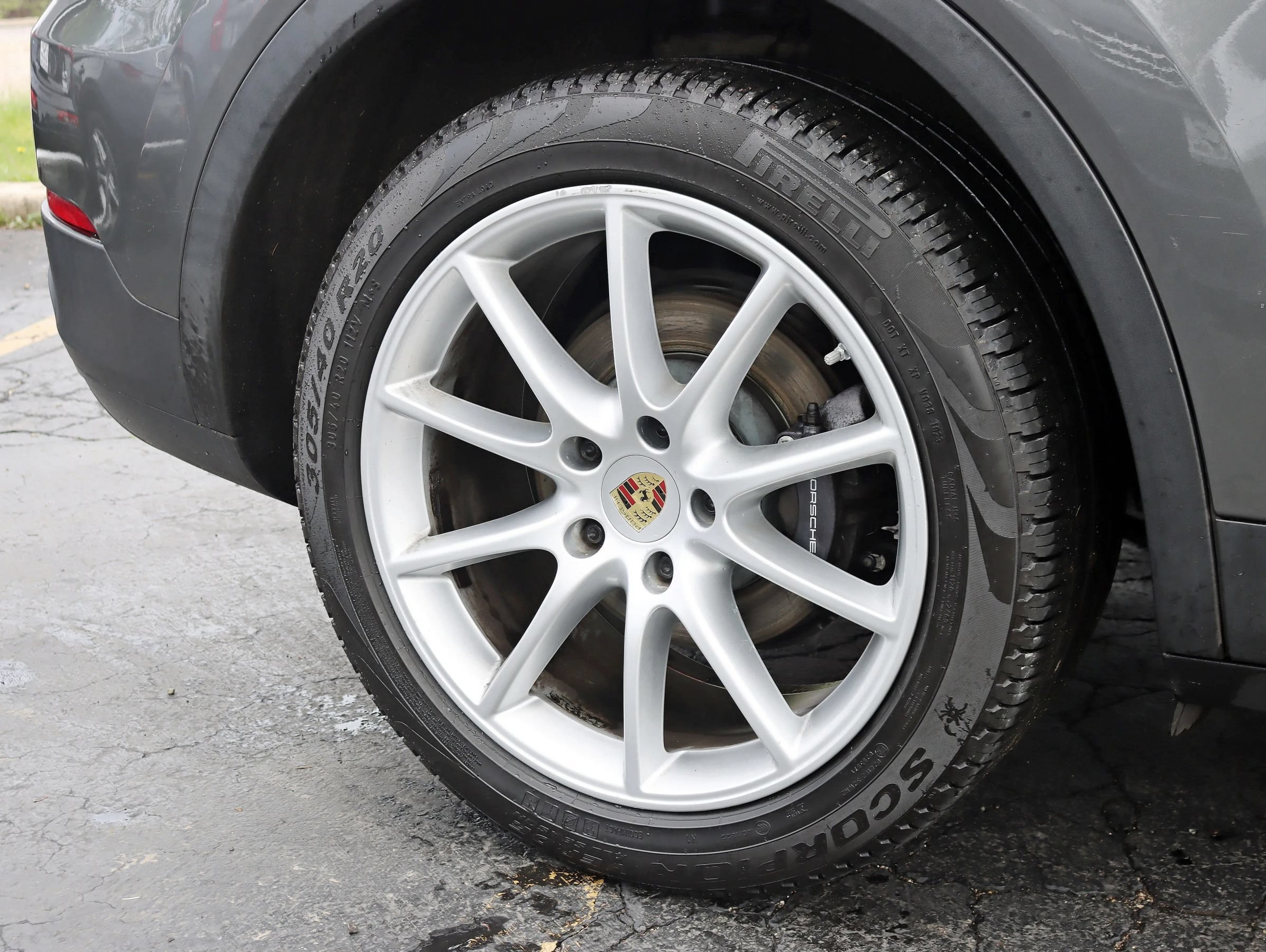 Used 2019 Porsche Cayenne AWD/4WD image 6