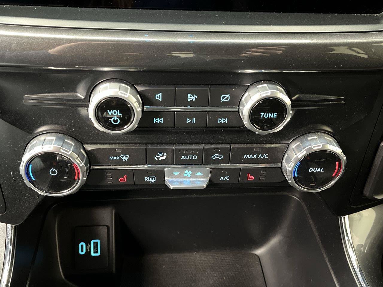 Used 2022 Ford F150 XLT w/ Equipment Group 302A High AWD/4WD image 28