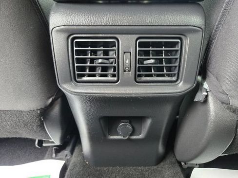 Used 2024 Toyota RAV4 LE AWD/4WD image 15