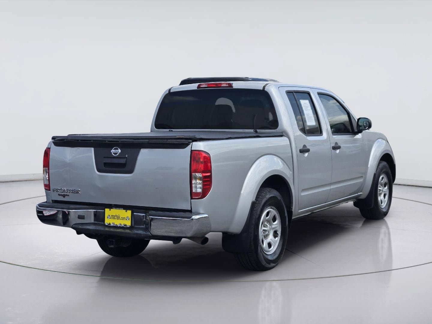 Used 2014 Nissan Frontier S RWD image 8