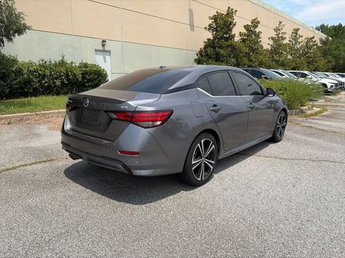 Used 2023 Nissan Sentra SR w/ Trunk Package FWD image 6
