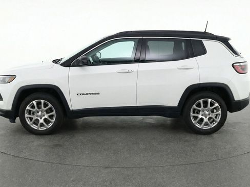 Used 2025 Jeep Compass Limited AWD/4WD image 5