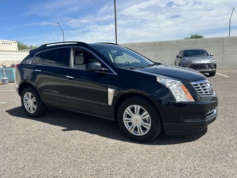 Used 2016 Cadillac SRX FWD image 7