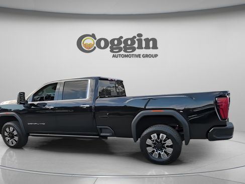 New 2026 GMC Sierra 3500 Denali w/ Denali Reserve Package image 5