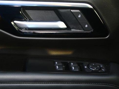 Used 2025 Chevrolet Tahoe LS image 13