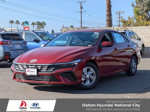 New 2026 Hyundai Elantra SE image 1
