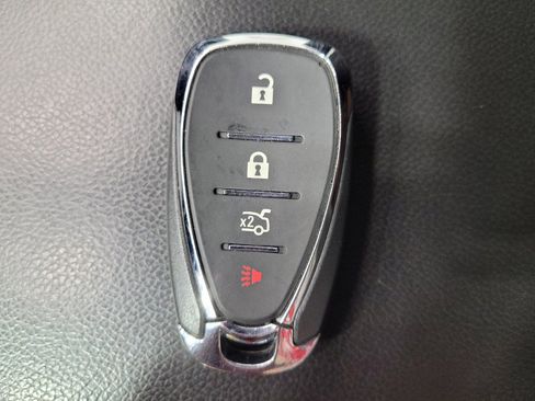 Used 2023 Chevrolet Malibu LS FWD image 32