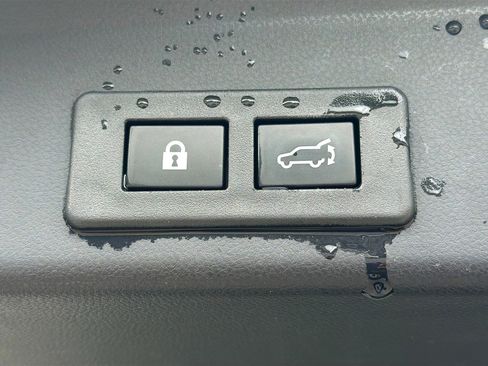 Certified 2023 Subaru Ascent Premium w/ Convenience Package image 14