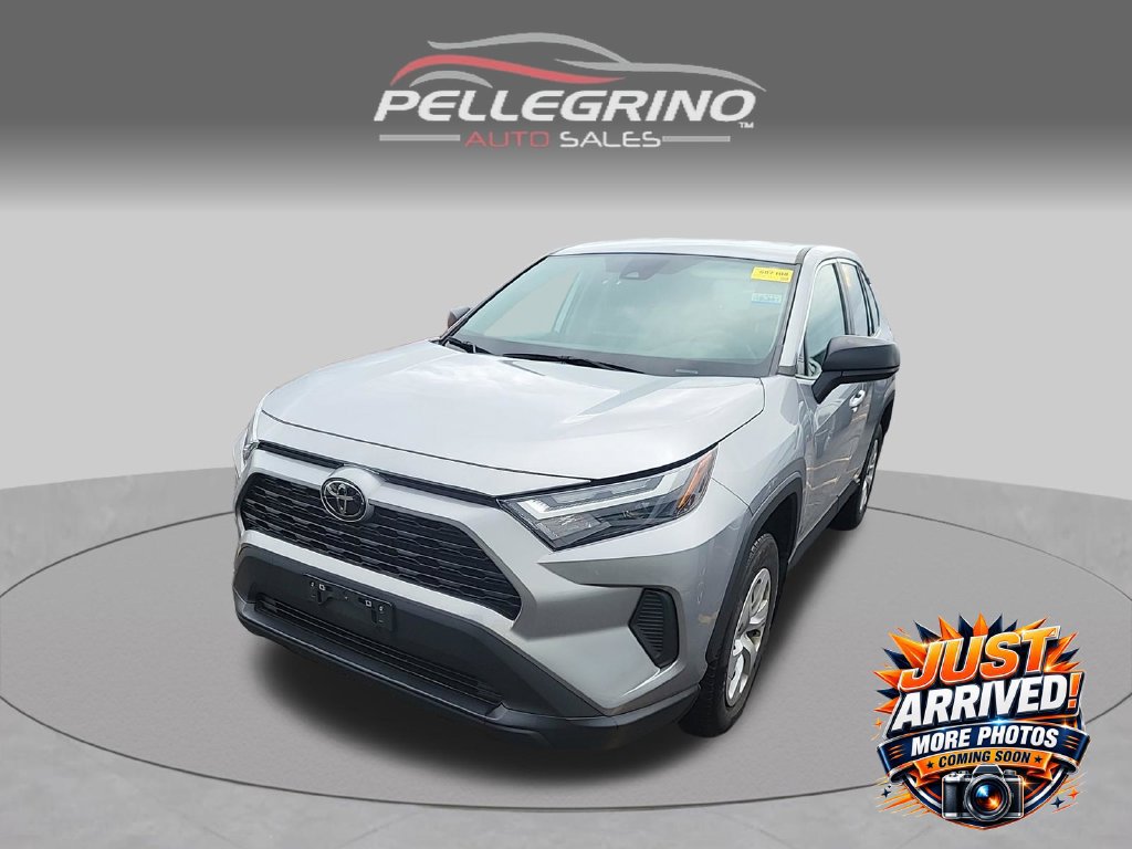 Used 2023 Toyota RAV4 LE AWD/4WD image 1