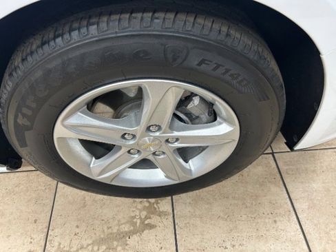 Used 2023 Chevrolet Malibu LS FWD image 18