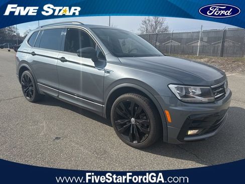 Used 2020 Volkswagen Tiguan SE R-Line image 1