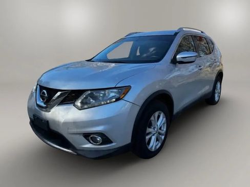 Used 2016 Nissan Rogue SV w/ SV Family Package AWD/4WD image 2